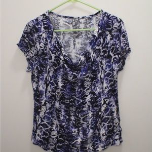 Apt 9 Essentials woman’s top.